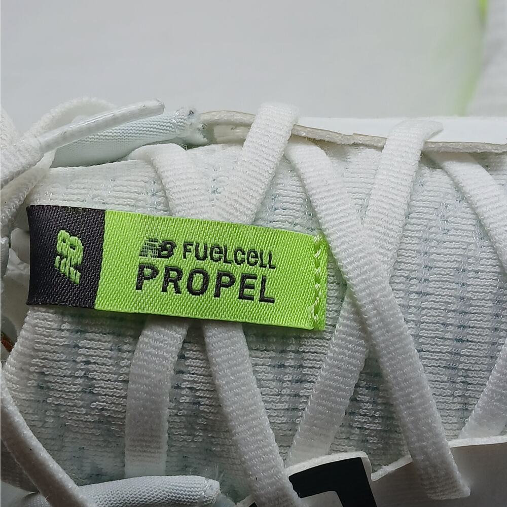 New Balance FuelCell Propel Athletic Running Sneakers Men 9 Women 10.5 / 2E Wide - Picture 7 of 11